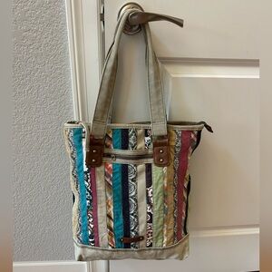 Bongo Y2K patchwork canvas tote. EUC. Boho. Hippie. Pockets and storage. Artsy